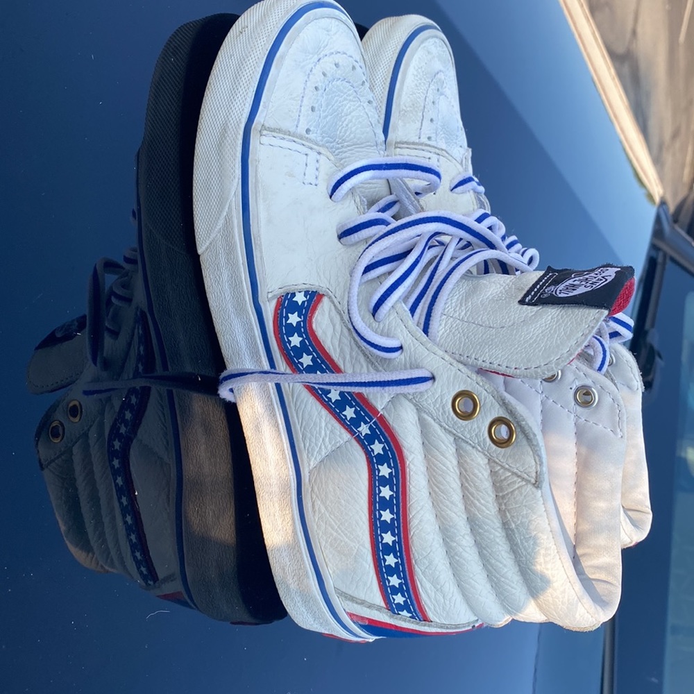 Vans - Picture 7 of 7